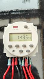 12V Programmeerbare Tijd Schakelklok - Heschen CN101A, Ophalen of Verzenden, Gebruikt
