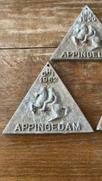 Alu bordjes jaren 60 Concours Hippique international, Ophalen of Verzenden