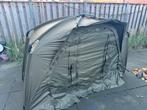 Trakker Tempest RS Brolly met full infil panel, Watersport en Boten, Hengelsport | Karpervissen, Ophalen of Verzenden, Zo goed als nieuw