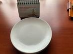 HEMA ceramic roomwit ontbijtborden 22.9, Ophalen of Verzenden, Zo goed als nieuw, Bord(en), Overige stijlen