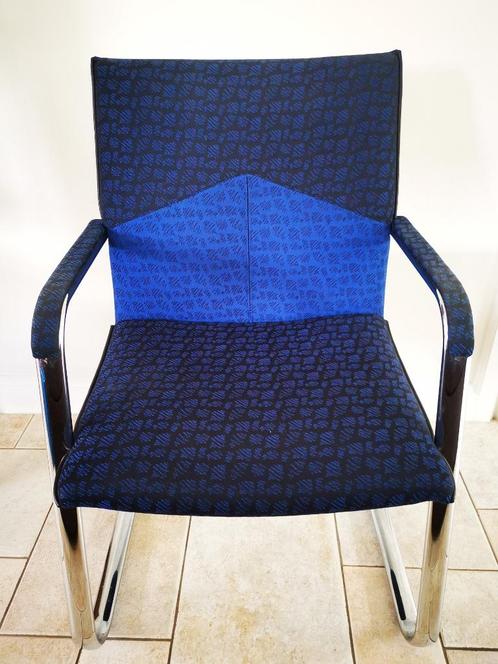 Vintage Artifort design chrome fauteuil Sledestoel stoel, Huis en Inrichting, Stoelen, Zo goed als nieuw, Eén, Metaal, Blauw, Ophalen of Verzenden