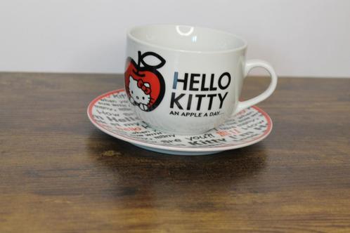 Hello Kitty Kop en Schotel, Huis en Inrichting, Keuken | Servies, Zo goed als nieuw, Kop(pen) en/of Schotel(s), Overige stijlen
