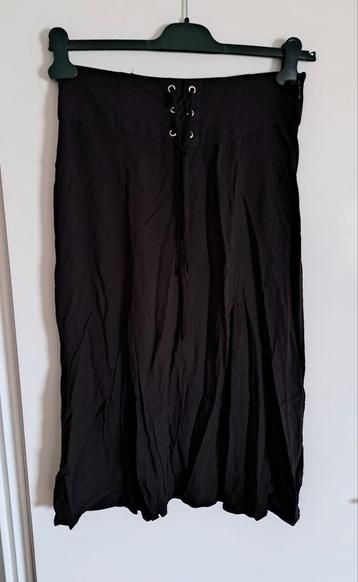 Half Lange Laced Rok Met Splitten - Gothic - Goth beschikbaar voor biedingen