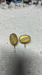 Castella 2x. €1, Verzamelen, Speldjes, Pins en Buttons, Ophalen of Verzenden, Zo goed als nieuw