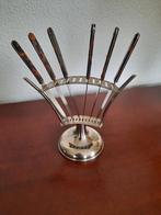 Verzilverde stander met 6 fruitmesjes.  Goldmetal R.A.H., Ophalen