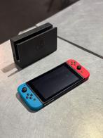 Nintendo Switch Blauw/Rood incl. Dock Station | 149.99, Ophalen of Verzenden, Gebruikt, Zonder controller, Switch Original