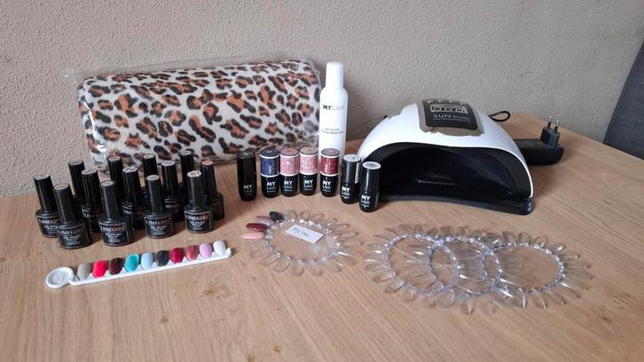 Gellak set incl lamp, Sieraden, Tassen en Uiterlijk, Uiterlijk | Cosmetica en Make-up, Zo goed als nieuw, Handen en Nagels, Overige kleuren