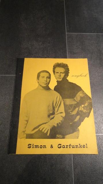 Boek - Songbook Simon and Garfunkel beschikbaar voor biedingen