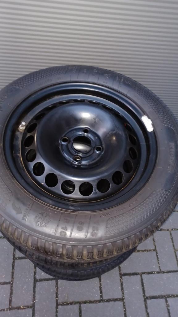 Winterbanden opel corsa d e adam 185 60 15 velgen tpms 4x100, Auto-onderdelen, Banden en Velgen, Banden en Velgen, Winterbanden