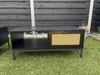 Salontafel en tv meubel zwart rotan, Huis en Inrichting, Tafels | Salontafels, Ophalen, 100 tot 150 cm, 50 tot 100 cm, Zo goed als nieuw