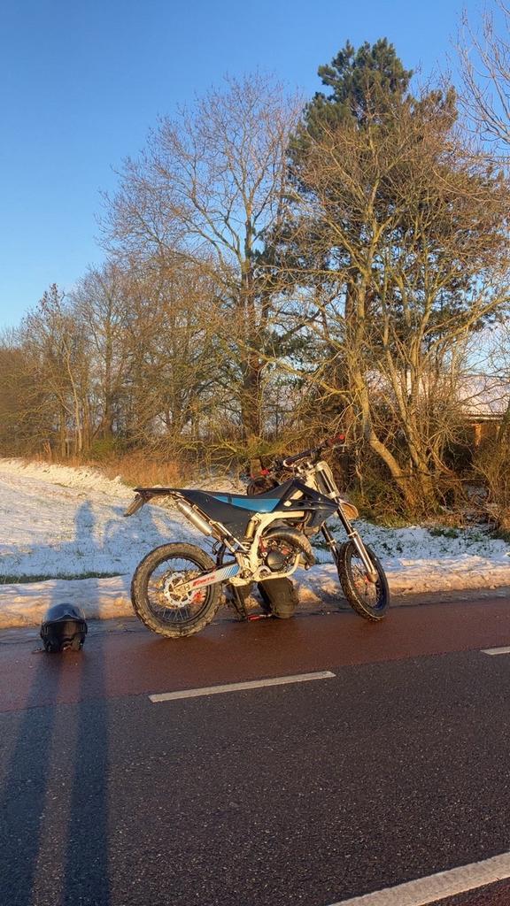 Fantic schakelbrommer 77, Fietsen en Brommers, Brommers | Crossbrommers, Zo goed als nieuw, Overige merken, Ophalen of Verzenden