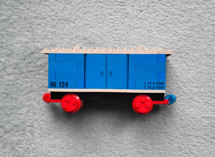 Lego trein 4,5 & 12 Volt blauwe rails goederen wagon., Kinderen en Baby's, Speelgoed | Duplo en Lego, Gebruikt, Lego, Complete set