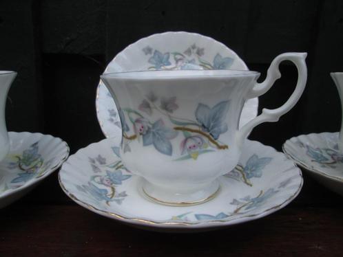 4x Royal Kent Trendside 3 Kop & Schotel en 1 Suikerschaaltje, Antiek en Kunst, Antiek | Servies los, Ophalen of Verzenden