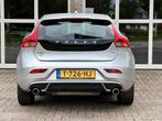 Volvo V40 2.0 R-Design|Vol opties|Goed onderhoud|, Auto's, Voorwielaandrijving, 65 €/maand, Gebruikt, Zwart