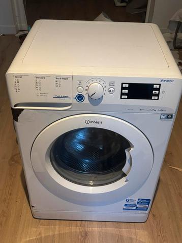 Indesit Wasmachine te koop: goed werkend en veel capaciteit beschikbaar voor biedingen