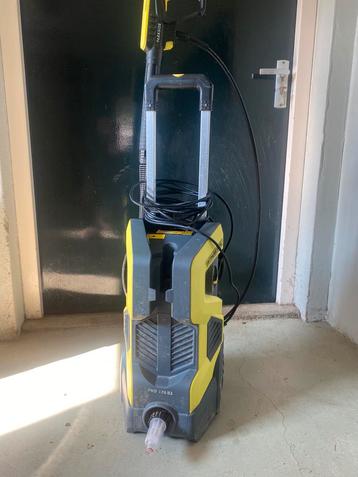 Hogedruk reiniger beschikbaar voor biedingen