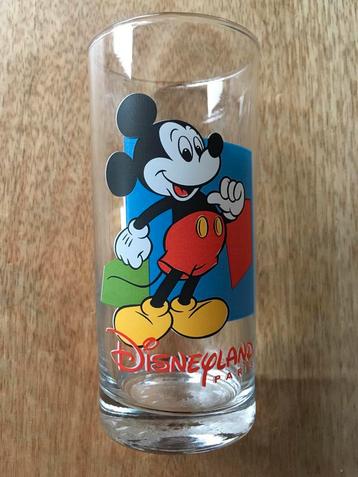 Disneyland Parijs: Mickey Mouse Glas beschikbaar voor biedingen