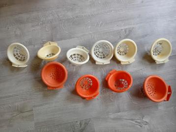 Nestkastjes met een aanhangsel beschikbaar voor biedingen