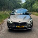 BMW 2-Serie Active Tourer 216i Grijs Kilometerstand NAP, Voorwielaandrijving, 65 €/maand, 1295 kg, Handgeschakeld