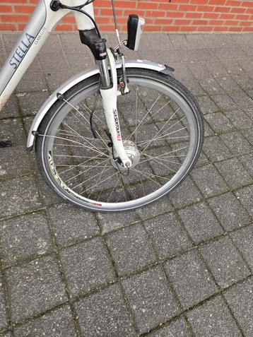 9 Pins krachtige voorwielmotor incl. antilekband beschikbaar voor biedingen