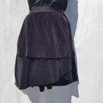 Zwarte rok, Leuk model, fijn plissee . Mt L Merk Vero Moda, Maat 38/40 (M), ., Zwart, Ophalen of Verzenden