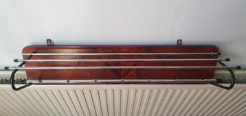 Mooie vintage, jaren '70 kapstok, retro hout & ijzer beschikbaar voor biedingen