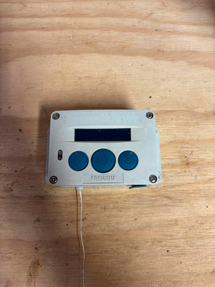 "Chickenguard Pro met timer en lichtsensor, Dieren en Toebehoren, Pluimvee | Toebehoren, Gebruikt, Kippenhok of Kippenren, Ophalen of Verzenden