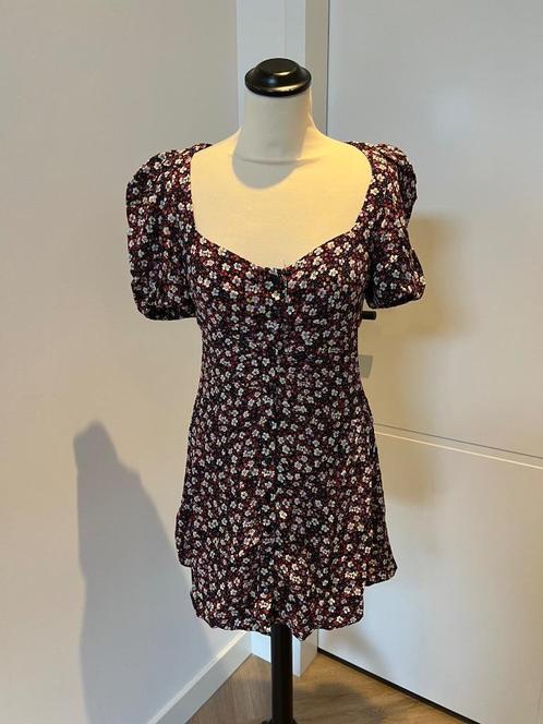 Heel goed: zwart rood bloem zomer jurk summer dress Zara XS, Kleding | Dames, Jurken, Zo goed als nieuw, Maat 36 (S), Rood, Boven de knie