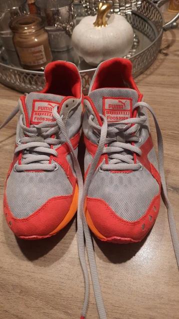 Puma FaaS 300 Dames Sneakers Grijs/Rood - Maat 37,5 beschikbaar voor biedingen