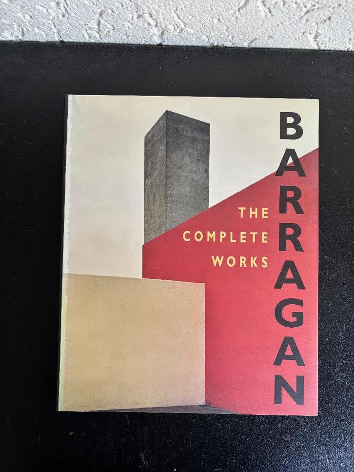 Luis Barragán, the complete works - 1996 - Raul Rispa, Boeken, Kunst en Cultuur | Architectuur, Gelezen, Architecten, Ophalen of Verzenden