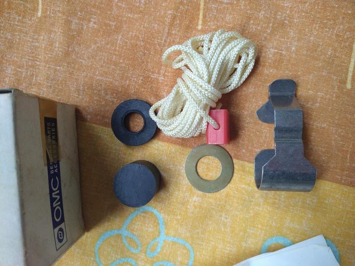 Orginele noodstop schakelaar OMC/Johnson/Evinrude vintage., Watersport en Boten, Accessoires en Onderhoud, Nieuw, Motor en Techniek