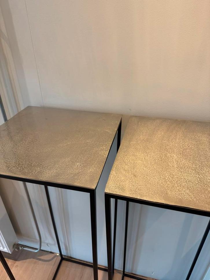 Nieuw Luxe Bijzettafels / Zuilen - Set van 2, Huis en Inrichting, Tafels | Bijzettafels, Zo goed als nieuw, Vierkant, 60 cm of meer