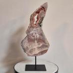 Roze amethist op voet, Ophalen of Verzenden, Mineraal