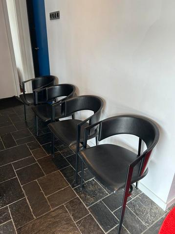 Castelijn eetkamerstoelen 4 stuks €37,50 per stuk beschikbaar voor biedingen