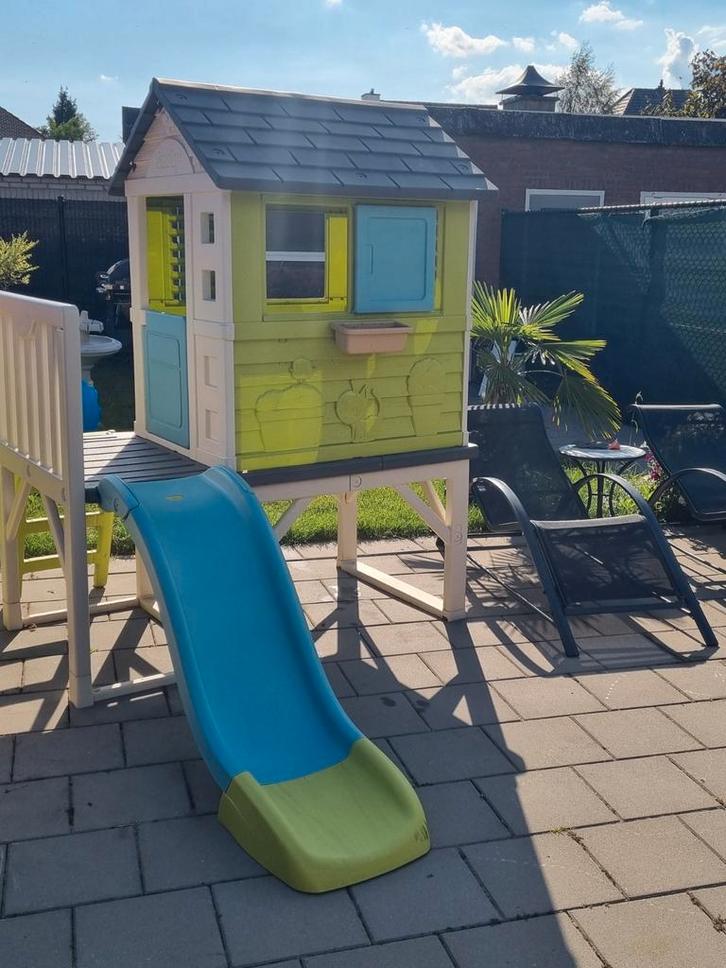 Smoby Speelhuis met Glijbaan, Kinderen en Baby's, Speelgoed | Buiten | Speelhuisjes, Zo goed als nieuw, Kunststof, Ophalen