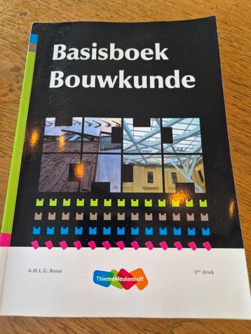 Boeken pakket Bouwkunde + wat andere boeken  beschikbaar voor biedingen