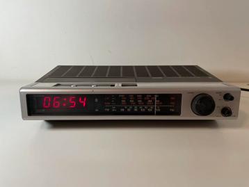 Vintage Philips wekker radio 90AS590/00 beschikbaar voor biedingen