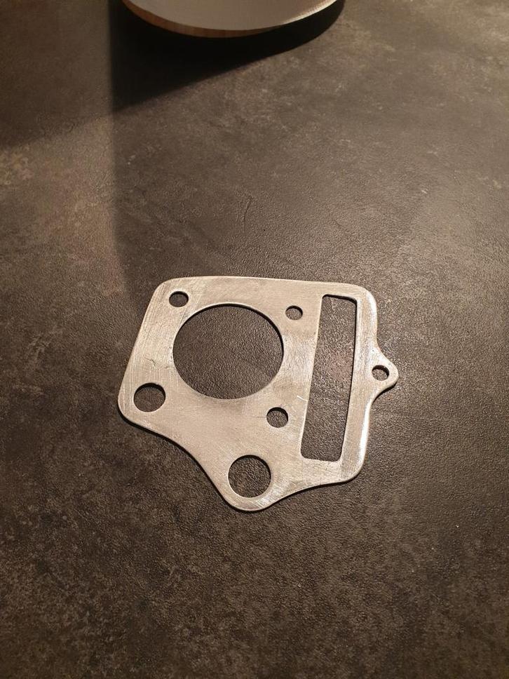 Honda ss/cd50  65cc koppakking, Fietsen en Brommers, Brommeronderdelen | Oldtimers, Overige merken, Uitlaat, Ophalen of Verzenden