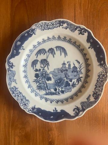 Antiek Chinees porseleinen bord met mooi decor- gaaf beschikbaar voor biedingen