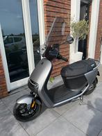 Segway e125s Matgrijs | 2022 | Slechts 4.400 km, Fietsen en Brommers, Snorfietsen en Snorscooters, Ophalen of Verzenden, Zo goed als nieuw
