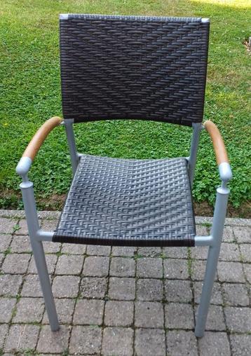 Tuinstoel Armleuning Gevlocht Riet Kunststof bruin beschikbaar voor biedingen