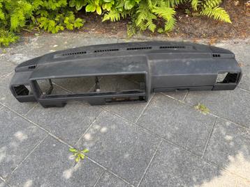 Golf 2 dashboard beschikbaar voor biedingen