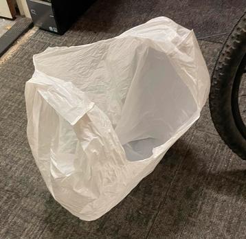 750 Plastic Tassen Wit - 3 Dozen à 250 Stuks beschikbaar voor biedingen