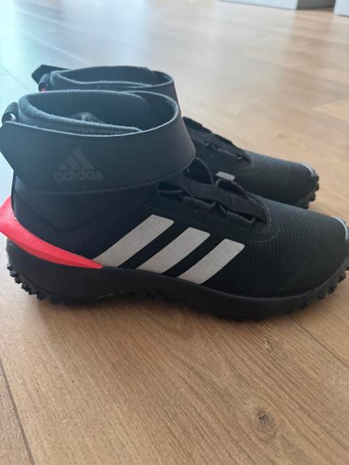 Adidas fortatrail schoenen kids, Kinderen en Baby's, Kinderkleding | Schoenen en Sokken, Nieuw, Schoenen, Jongen of Meisje, Ophalen of Verzenden