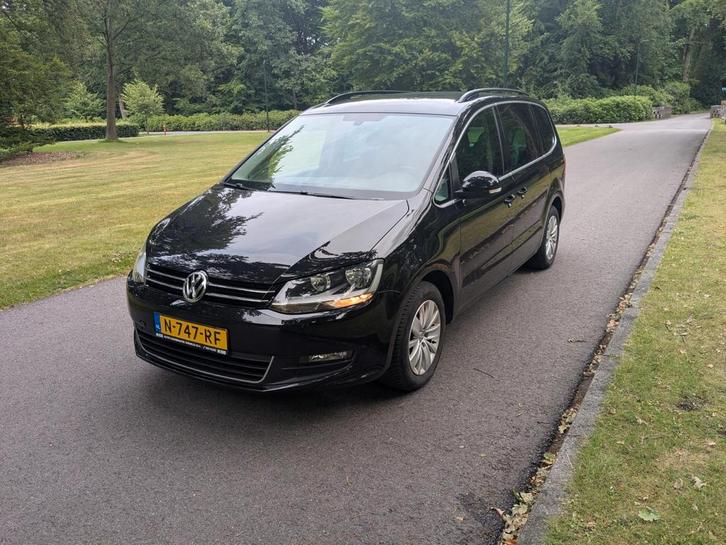 Volkswagen Sharan 1.4TSI 110KW 2012 Zwart apk tot 10-10-2026, Auto's, Volkswagen, Particulier, Sharan, ABS, Achteruitrijcamera