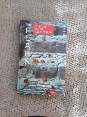 Lian Hearn-----De stilte van de nachtegalen beschikbaar voor biedingen
