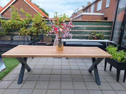 Boomstam tafel 240 Iroko hardhout, Huis en Inrichting, Tafels | Eettafels, Zo goed als nieuw, 200 cm of meer, Vijf personen of meer