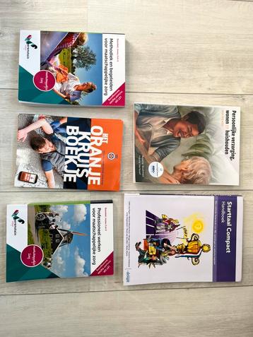 Boeken opleiding MMZ maatschappelijke zorg niveau 4 beschikbaar voor biedingen
