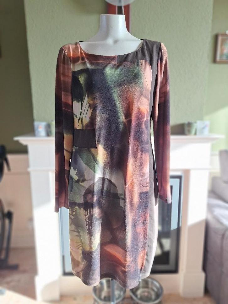 Eroke jurk gezicht print  bruin groen mt 50 NL 46 gratis ver, Kleding | Dames, Jurken, Gedragen, Maat 46/48 (XL) of groter, Bruin