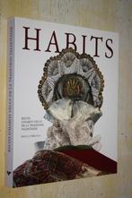 Habits traditionele kleding Vallei van Aosta Italie, Boeken, Ophalen of Verzenden, Gelezen, Mode algemeen